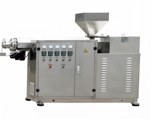 Como extrudar um tubo de plástico